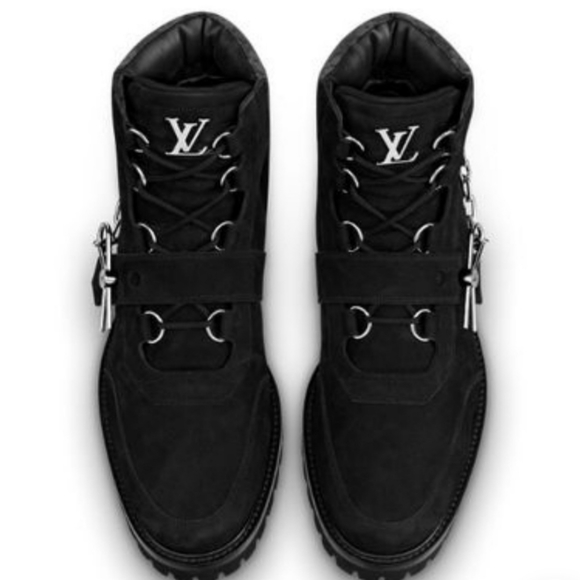 Mens Authentic Louis Vuitton Boots - Picture 12 of 13